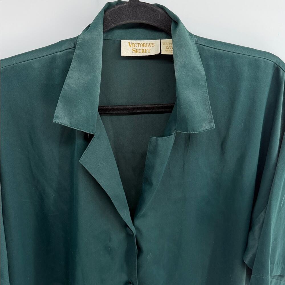 Vintage Victoria’s Secret Gold Lavel satin short sleeve long night pajama shirt